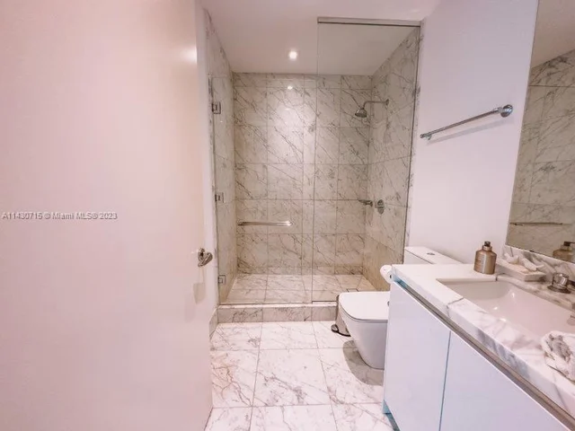 16901 Collins Ave # 504, Sunny Isles Beach FL 33160