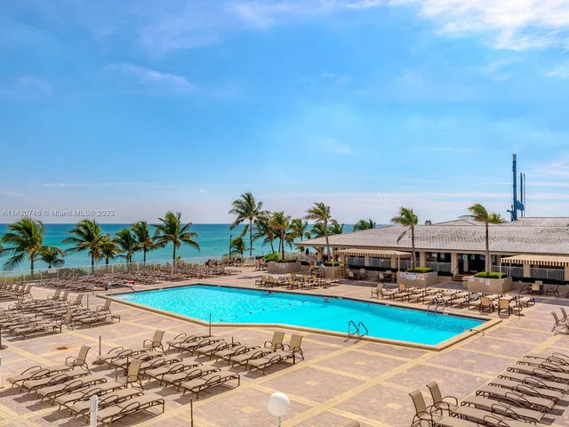 1985 S Ocean Dr # 2L, Hallandale Beach FL 33009