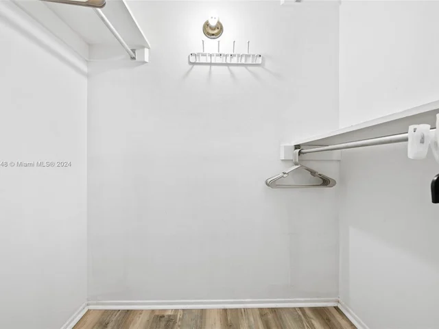 1985 S Ocean Dr # 2L, Hallandale Beach FL 33009