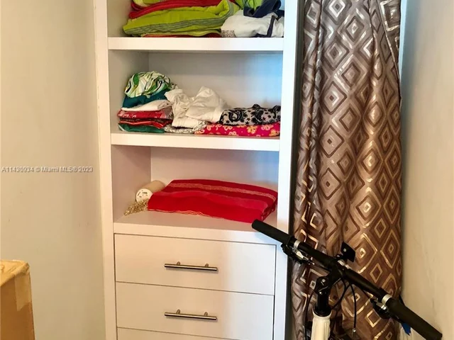 900 Biscayne Blvd # 3012, Miami FL 33132