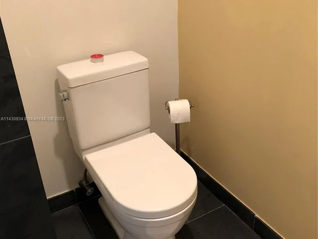 900 Biscayne Blvd # 3012, Miami FL 33132