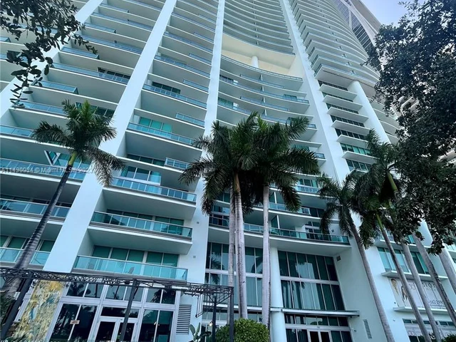 900 Biscayne Blvd # 3012, Miami FL 33132