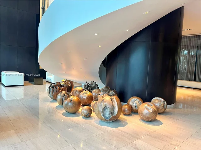 900 Biscayne Blvd # 3012, Miami FL 33132