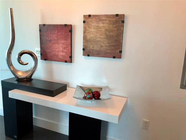 900 Biscayne Blvd # 3012, Miami FL 33132