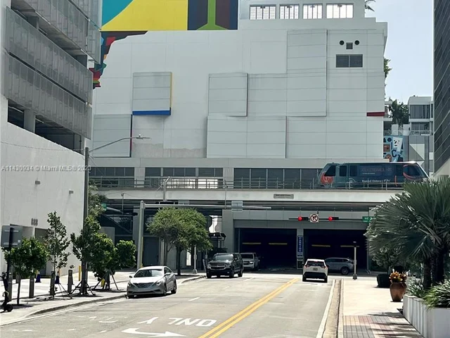 900 Biscayne Blvd # 3012, Miami FL 33132