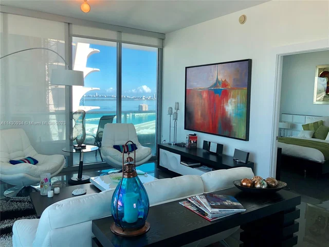 900 Biscayne Blvd # 3012, Miami FL 33132