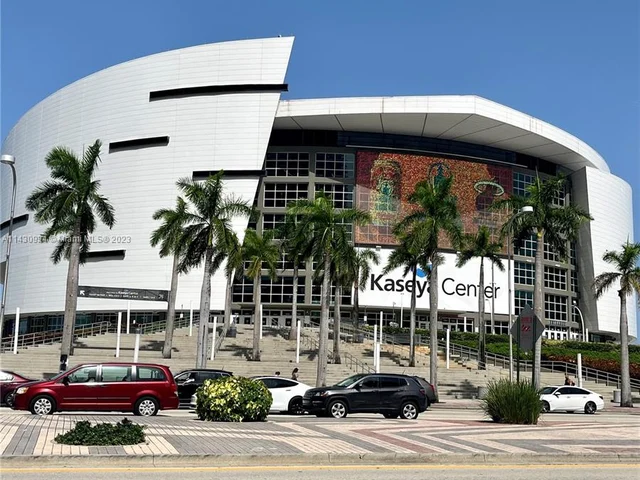 900 Biscayne Blvd # 3012, Miami FL 33132