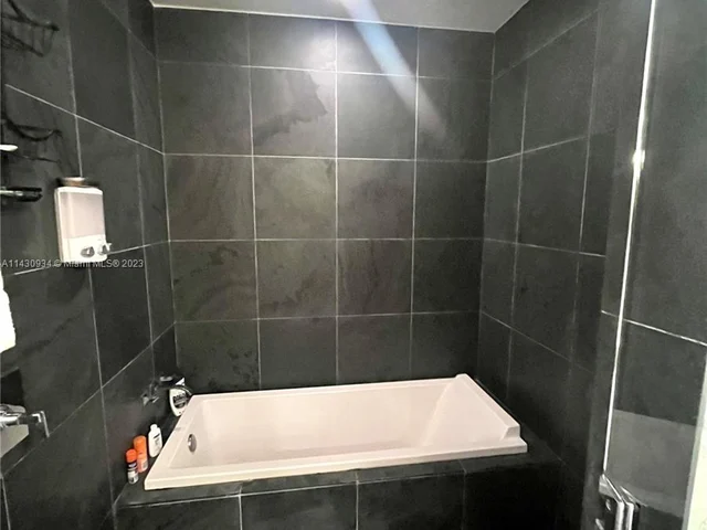 900 Biscayne Blvd # 3012, Miami FL 33132