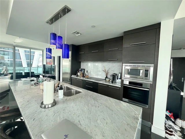 900 Biscayne Blvd # 3012, Miami FL 33132