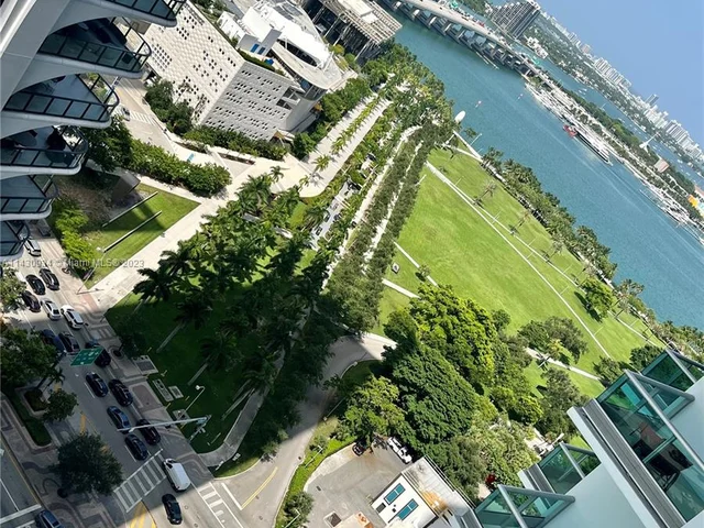 900 Biscayne Blvd # 3012, Miami FL 33132