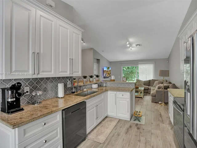 2102 Borealis Way # 2102, Weston FL 33327