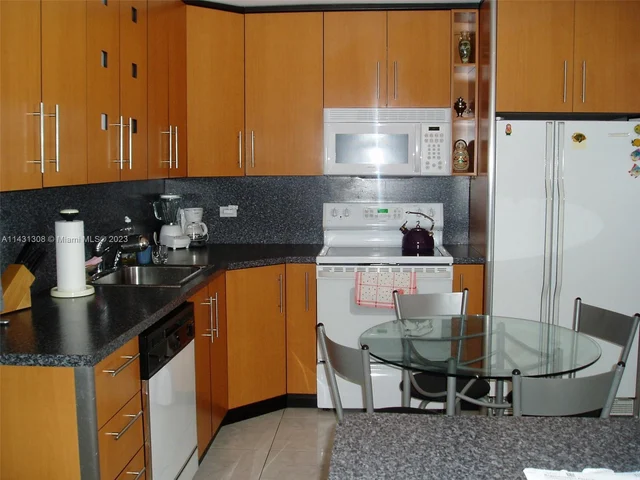 3545 NE 166th St # 803, North Miami Beach FL 33160