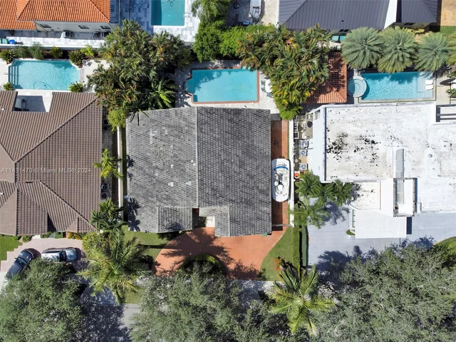 8240 NW 163rd St, Miami Lakes FL 33016