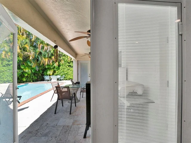 8240 NW 163rd St, Miami Lakes FL 33016