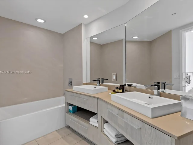 4111 S Ocean Dr # 2302, Hollywood FL 33019