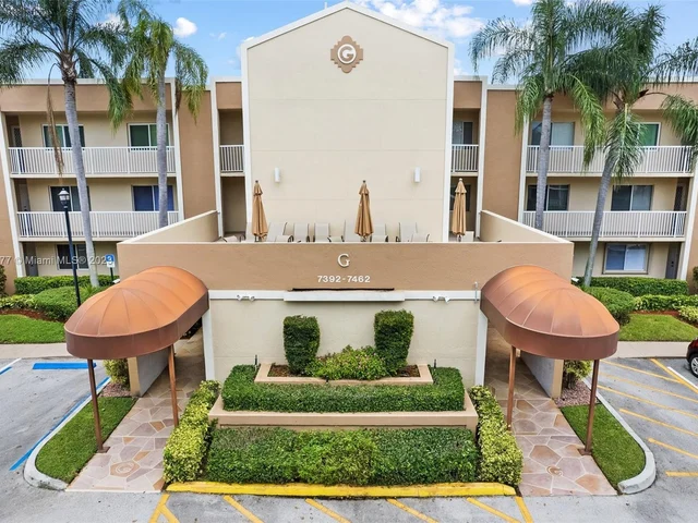 7410 N Devon Dr # 110, Tamarac FL 33321