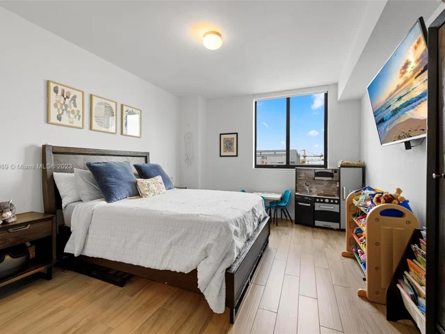 999 SW 1st Ave # 2306, Miami FL 33130