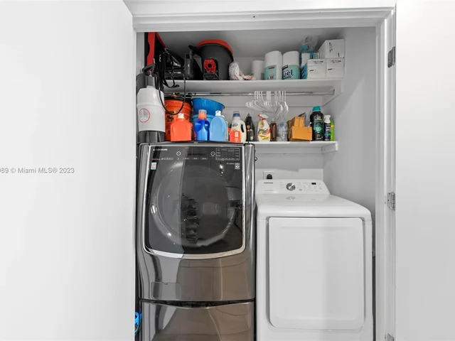 999 SW 1st Ave # 2306, Miami FL 33130