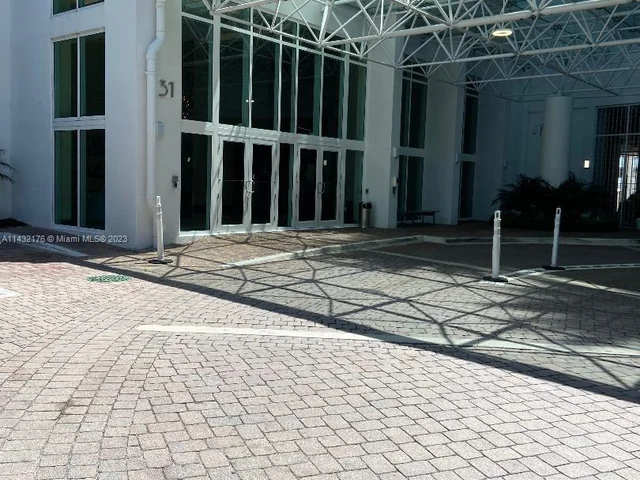31 SE 5th St # 2103, Miami FL 33131