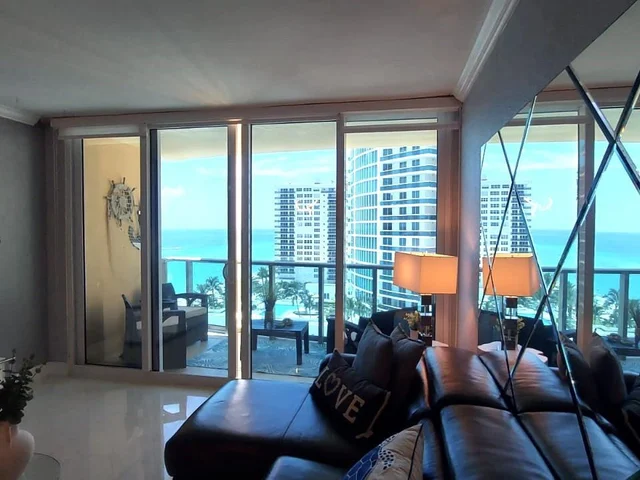 2501 S Ocean Dr, Hollywood FL 33019