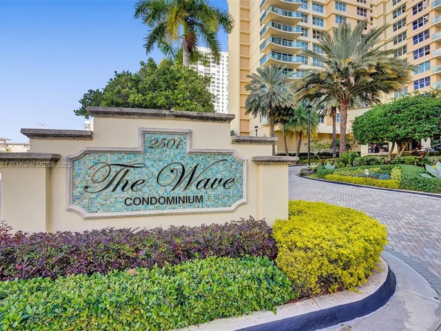 2501 S Ocean Dr, Hollywood FL 33019