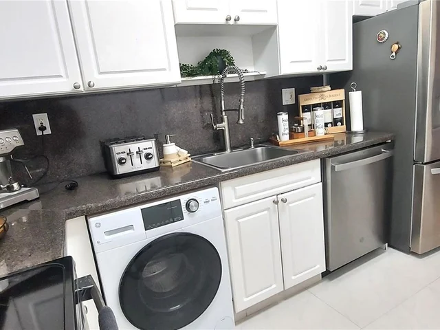 2501 S Ocean Dr, Hollywood FL 33019