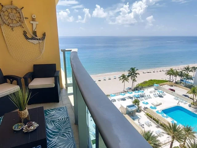 2501 S Ocean Dr, Hollywood FL 33019