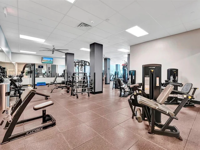 2501 S Ocean Dr, Hollywood FL 33019