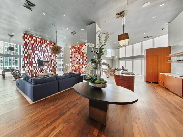 1300 Brickell Bay Dr # 1802, Miami FL 33131