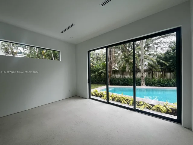 2730 SW 17th Ave, Miami FL 33133