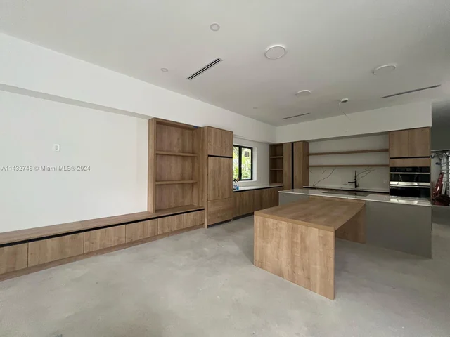 2730 SW 17th Ave, Miami FL 33133