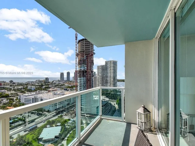 650 West Ave # 2710, Miami Beach FL 33139