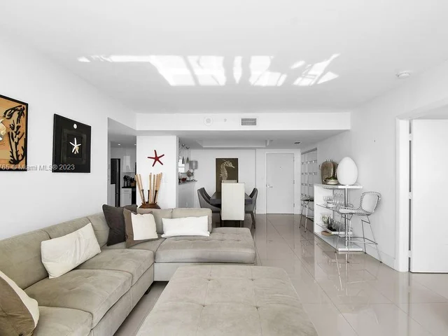 650 West Ave # 2710, Miami Beach FL 33139
