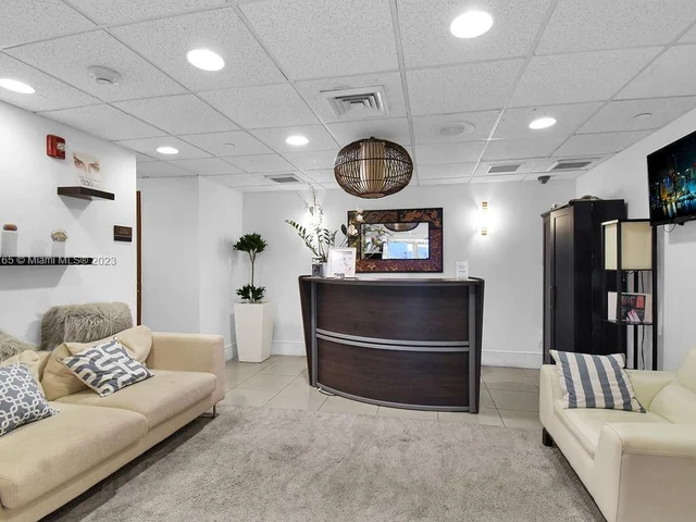 650 West Ave # 2710, Miami Beach FL 33139