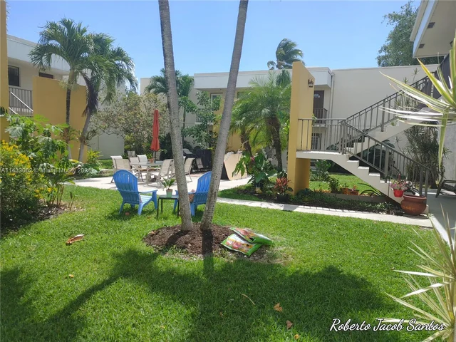 524 Osprey Dr # 10B, Delray Beach FL 33444