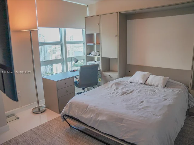 950 BRICKELL BAY DR # 3506, Miami FL 33131