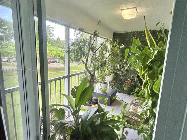 1105 Bahama Bnd # B2, Coconut Creek FL 33066