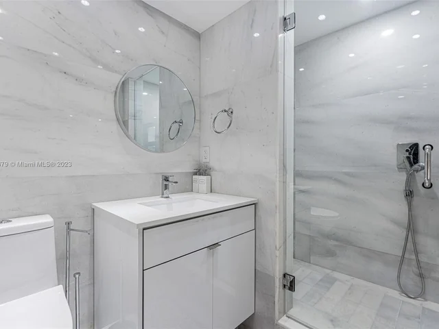 465 Ocean Dr # 506, Miami Beach FL 33139