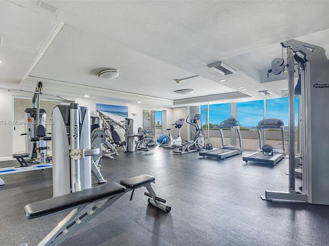 465 Ocean Dr # 506, Miami Beach FL 33139