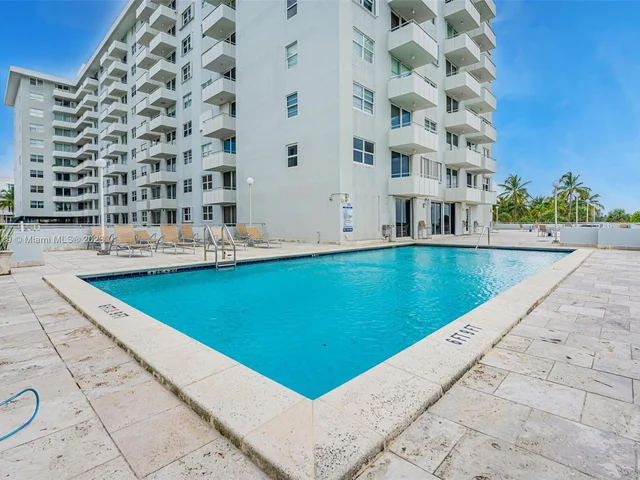 465 Ocean Dr # 506, Miami Beach FL 33139