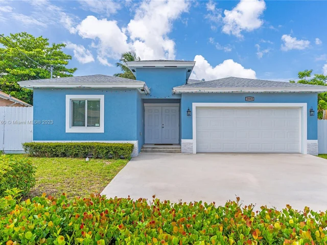 2802 Washington Dr, Fort Lauderdale FL 33311