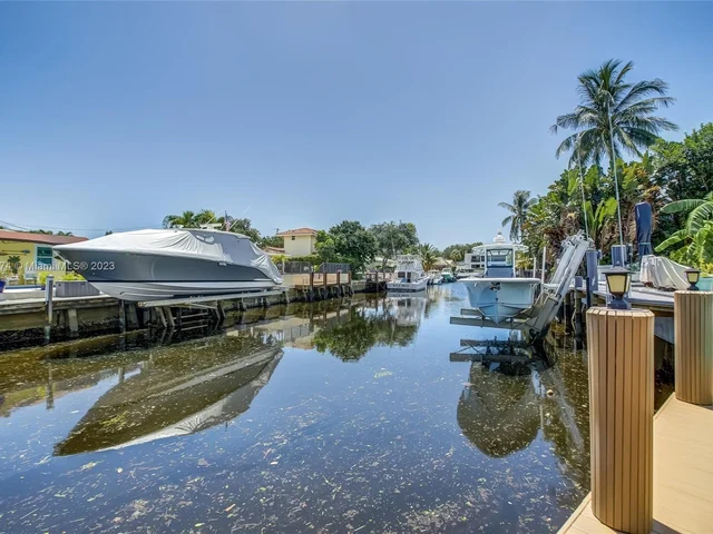 1060 NE 26th Ave, Pompano Beach FL 33062