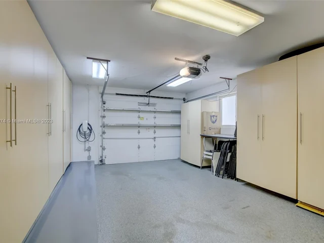 1060 NE 26th Ave, Pompano Beach FL 33062