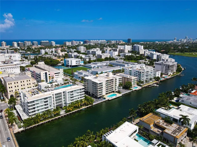 9100 W Bay Harbor Dr, Bay Harbor Islands FL 33154