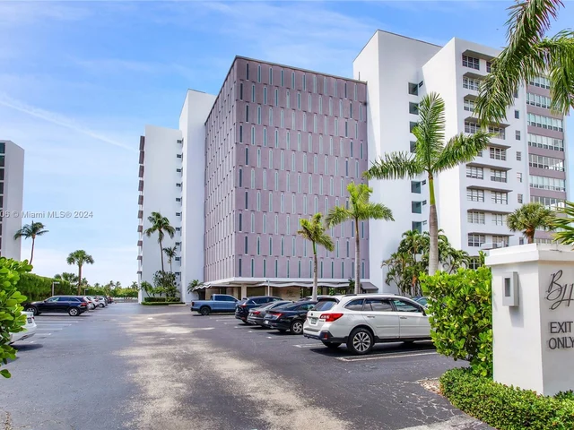 9100 W Bay Harbor Dr, Bay Harbor Islands FL 33154