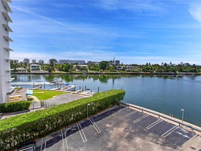 9100 W Bay Harbor Dr, Bay Harbor Islands FL 33154