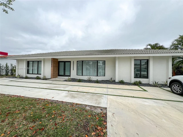 2051 NE 210th St, Miami FL 33179