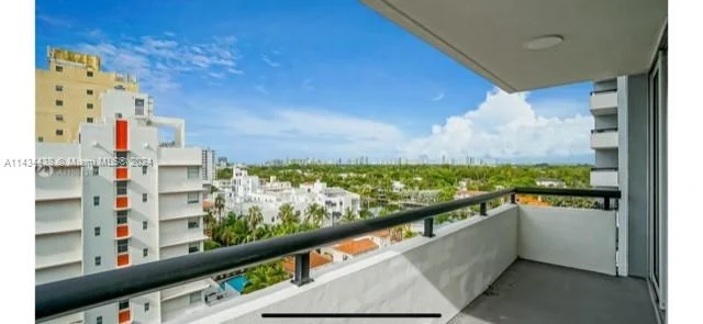 3200 Collins Ave # 5, Miami Beach FL 33140