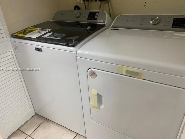 3200 Collins Ave # 5, Miami Beach FL 33140