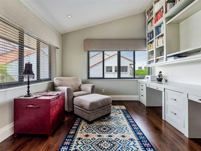 2000 S Bayshore Dr # 43, Miami FL 33133